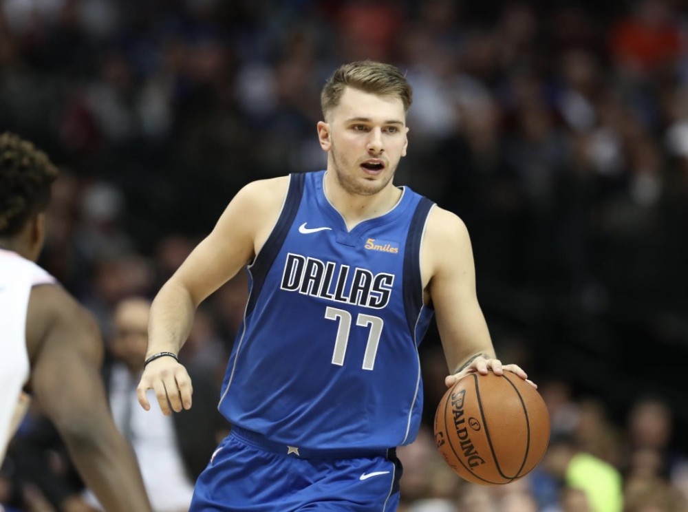 多特蒙德巨星伤愈复出即破门，全场球迷沸腾，成功投资.